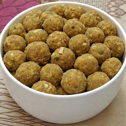 Protien Gondh Laddu